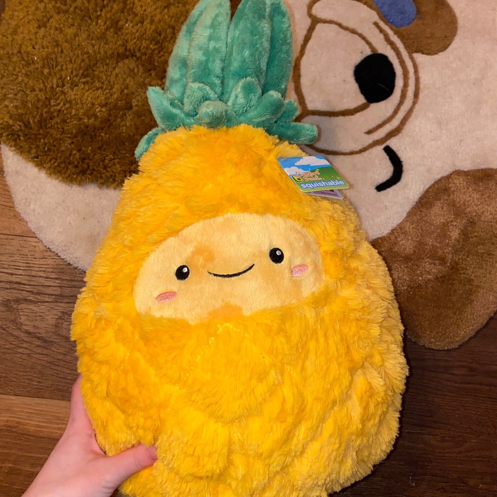 Squishable Pineapple NWT